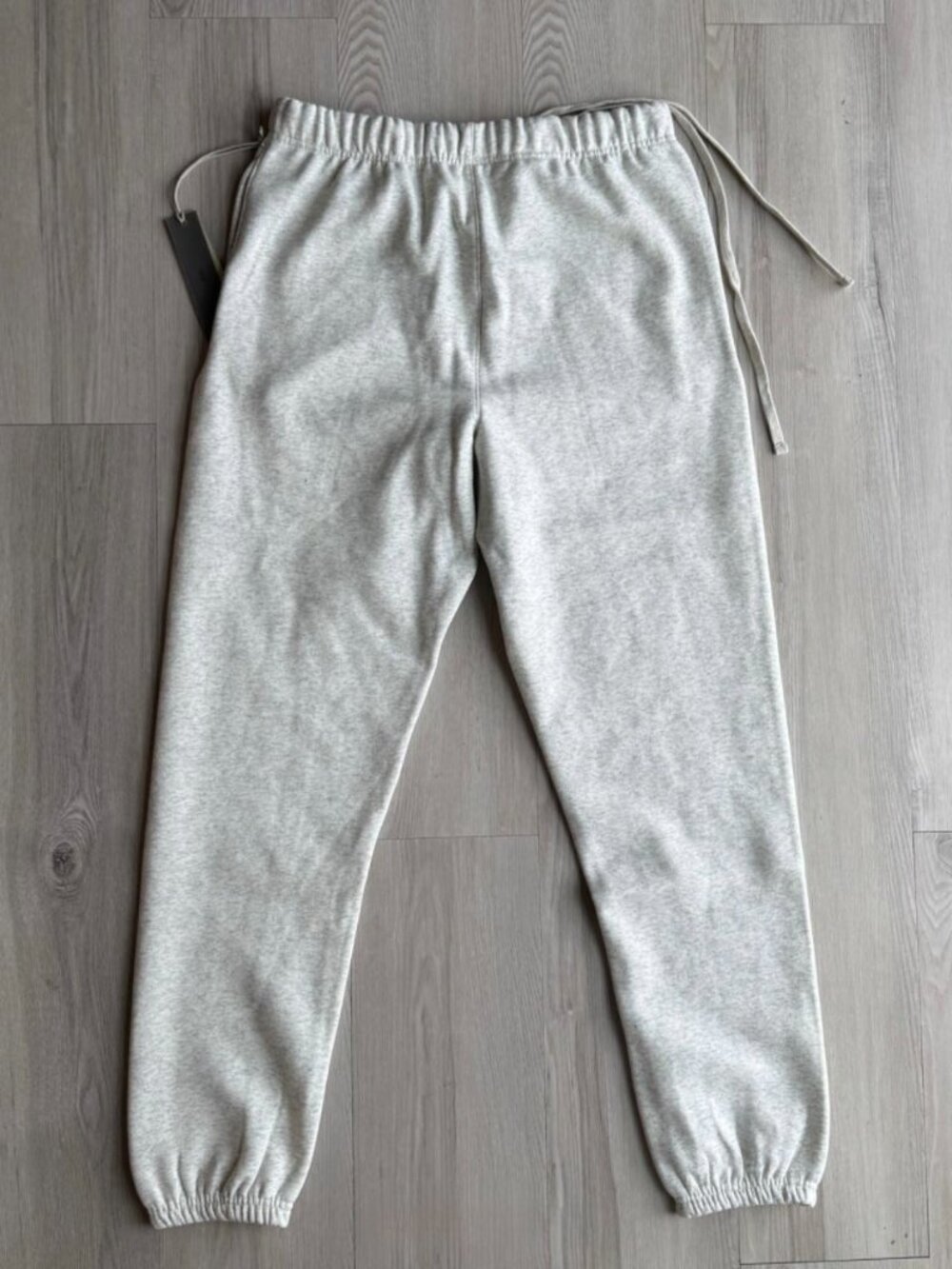 Fear Of God Essentials Light Oatmeal SS22 Cuffed Sweatpants - Picture 3 of 6